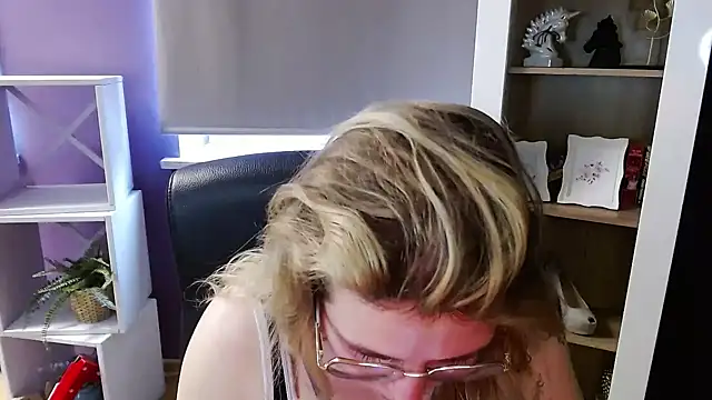 Zoey_Erotic লাইভ XXX চ্যাট