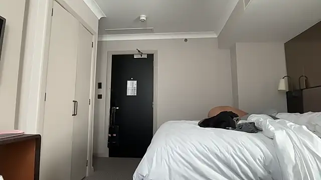 babymalaya 在線直播表演