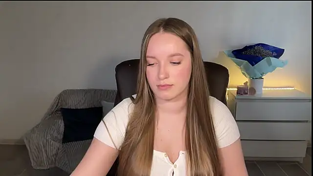 EvaMaddison 现场XXX聊天