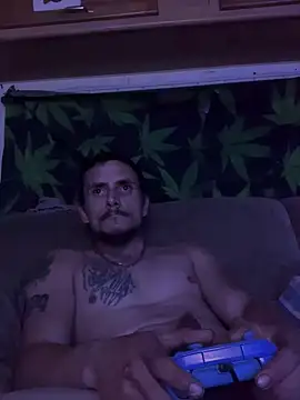 bugboy: διαδικτυακό σόου στην κάμερα