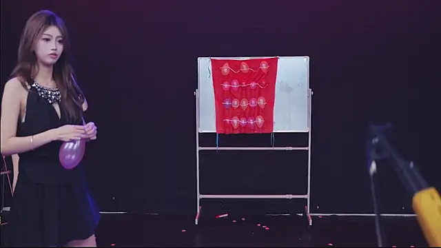 SSF-888 Adlı Modelin Web Kamerası Şovu