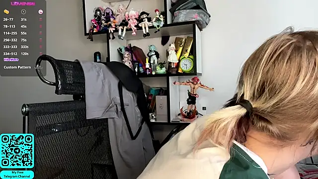 MadalynNosel Pertunjukan Webcam