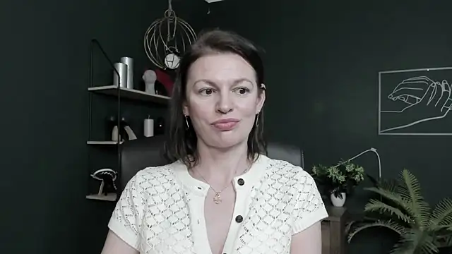 VivianWILD Live XXX-chat