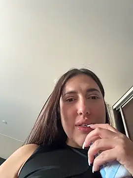 AleksandraRich Chat XXX in diretta