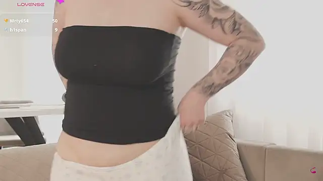 LikaBerry1 现场XXX聊天