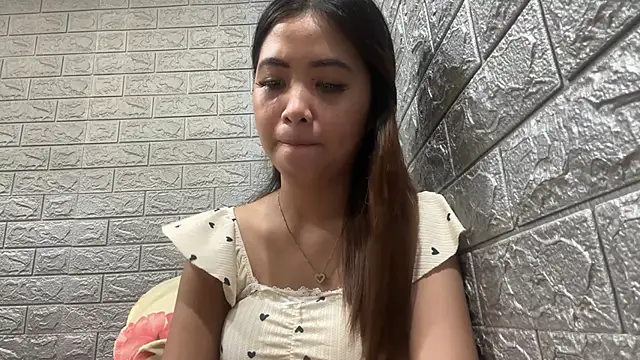 CozyKittyy Adlı Modelin Canlı XXX Sohbeti