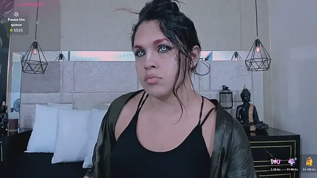 kimCosseyy Pertunjukan Webcam