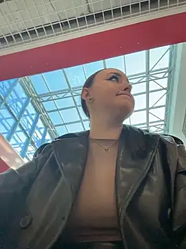 KiraSunshine's Live XXX Chat