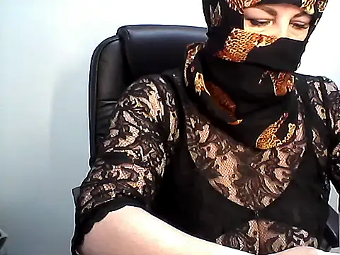 EllaLove2277 Adlı Modelin Canlı XXX Sohbeti