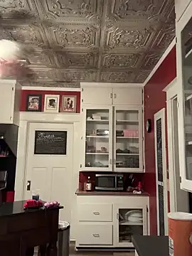 miatate: διαδικτυακό σόου στην κάμερα