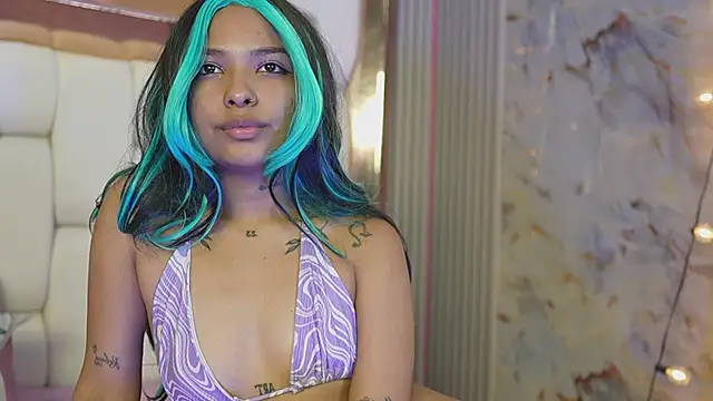 แชท XXX สดของ kinkylittlegirll