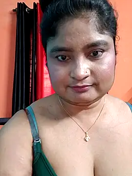 Show modela hornyriyanka na web-kameri