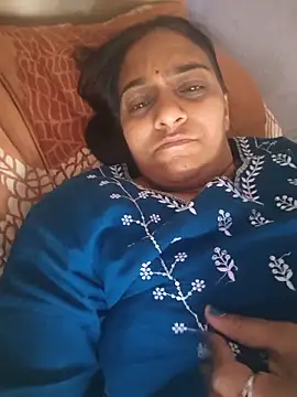 junera – Naživo XXX chat