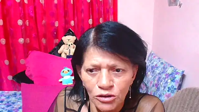 SLUTTYROXYのライブXXXチャット