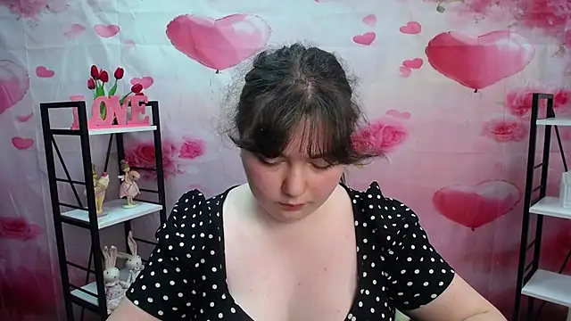 NeonilaLisovaのライブXXXチャット