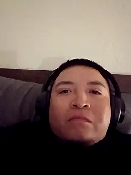 Show modela SoulfulLogania na web-kameri