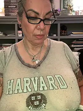 dieseldame1313 live XXX chat