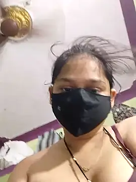 Priyanka_30 Webcam-Show