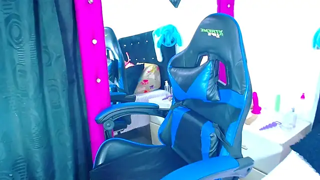 Jenng18のライブXXXチャット