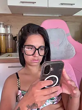 Chat +18 de LaPetiteKim ao vivo