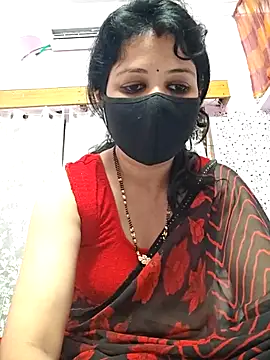 Pokazy przed kamerką – Priyaji7575