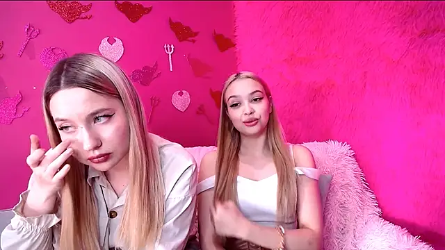 WetRosesX – webcam-show