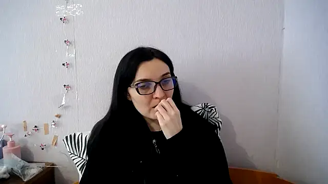 XXX chat uživo modela Shiny_gine