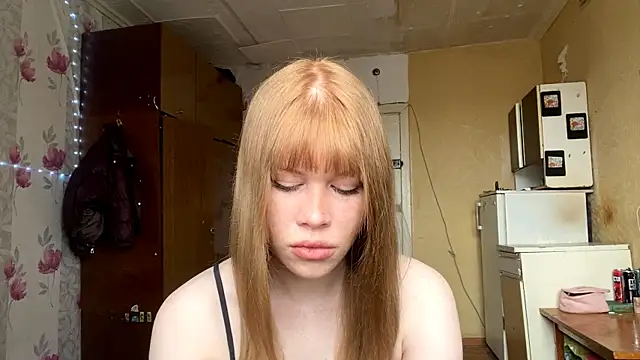 Pertunjukan Kamera Web OutCan