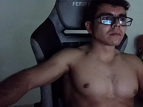 MILCARITAS3 Show Webcam