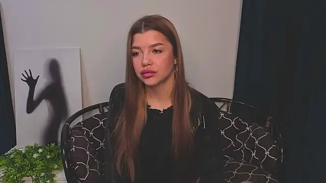 دردشة DelenaRines الجنسية المباشرة