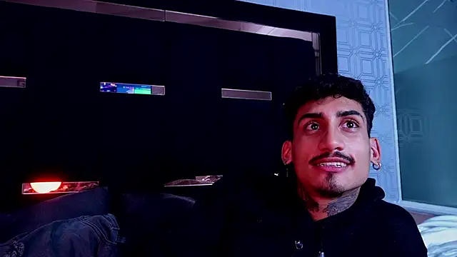 Dark_Eros_ Show Webcam