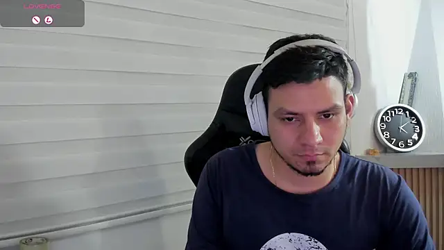 Rick_Adams Adlı Modelin Canlı XXX Sohbeti