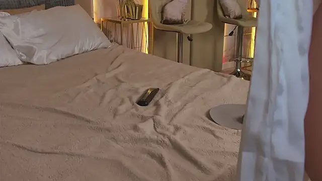 دردشة AgathaLevine الجنسية المباشرة