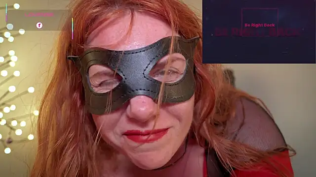 Chat +18 de GingerAleMILF ao vivo