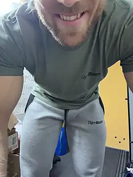 trainwithmeのライブXXXチャット