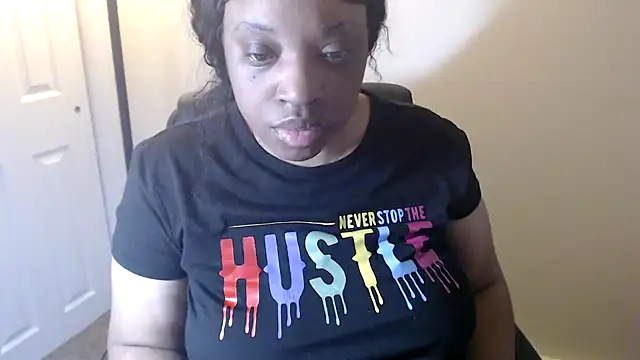 Sexymona1218 现场XXX聊天