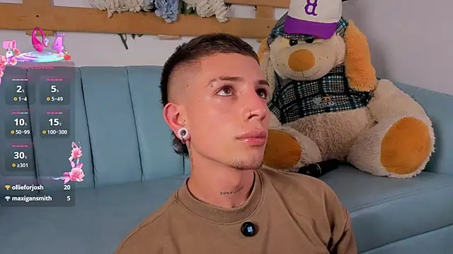 Show modela Luca_Prince_ na web-kameri