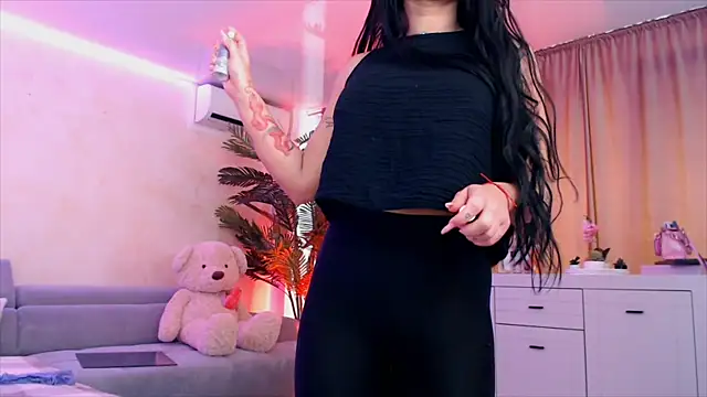 LaylaCruzRose's Live XXX Chat