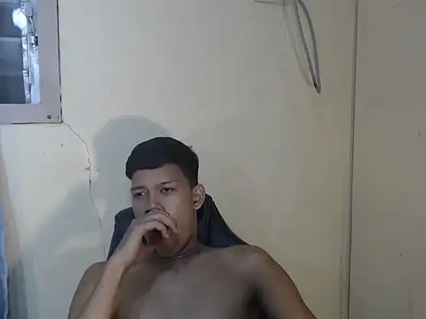 UrAsian_Turjak Pertunjukan Webcam