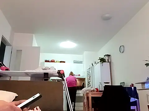 Jahudka47's Live XXX Chat