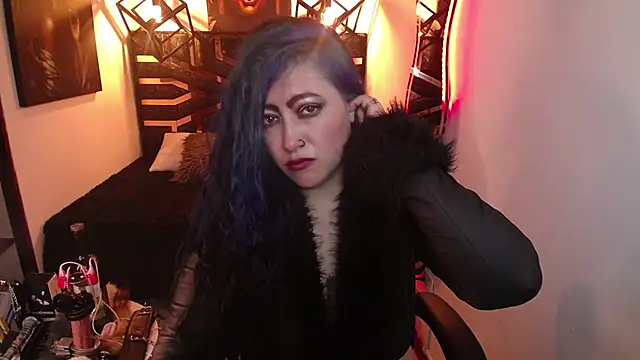 scarleth_blue Adlı Modelin Canlı XXX Sohbeti