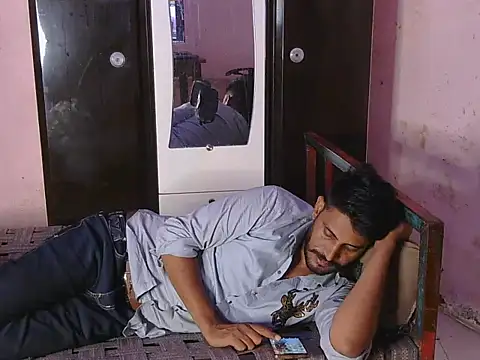 HotXKrish live XXX chat