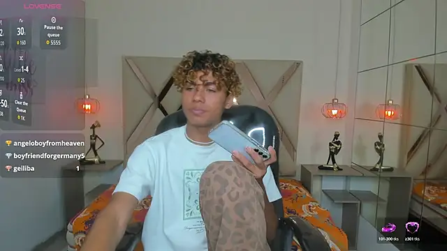 Anyelo_Twinkのウェブカメラショー