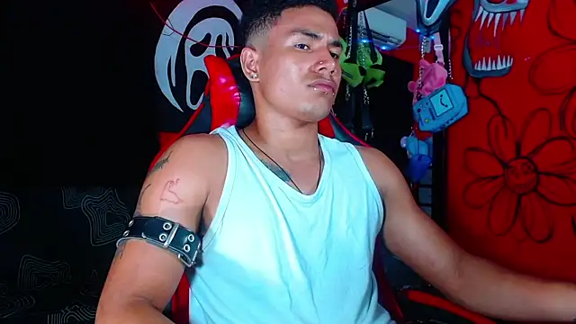 Вебкам-шоу Nikkithebeastx