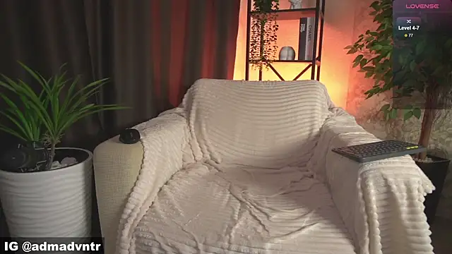 Rus_adventure7 Chat XXX in diretta