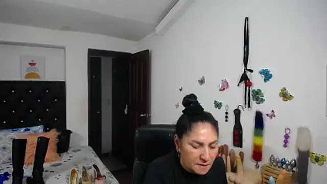 mature_bigboobs10のウェブカメラショー