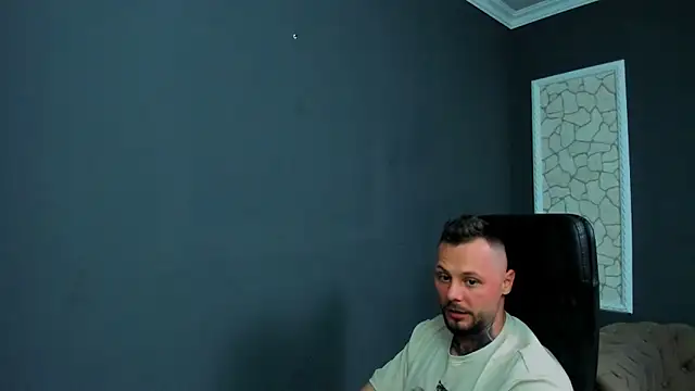 دردشة BrianHunts الجنسية المباشرة