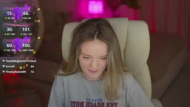 Show modela MariaMedow na web-kameri