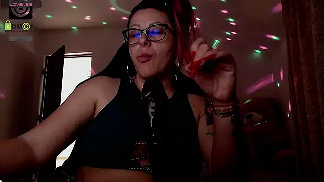 SonyaDevon's Live XXX Chat