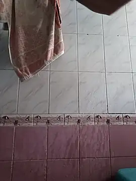 Maddy030686 Pertunjukan Webcam